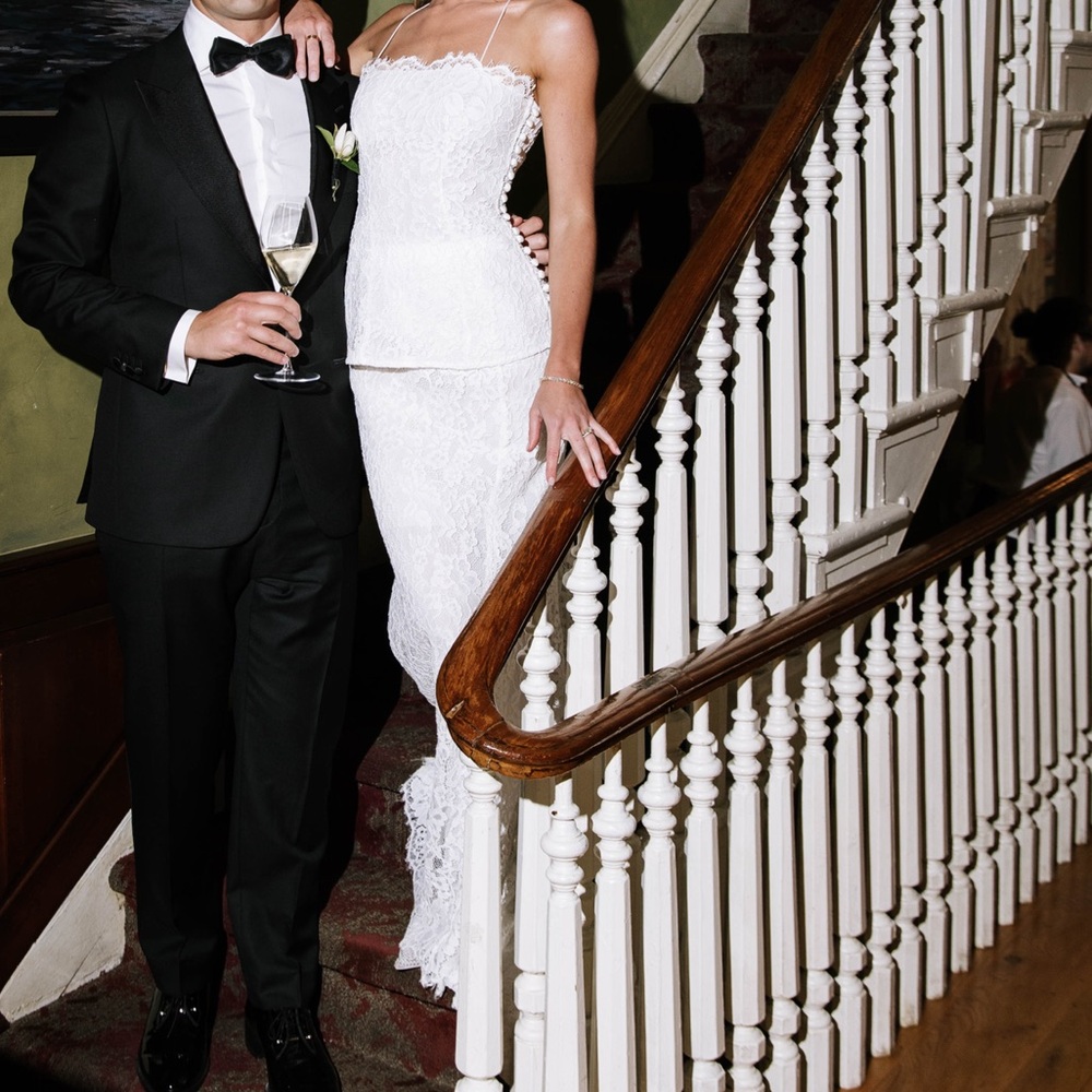 Chic White Lace Wedding Dress